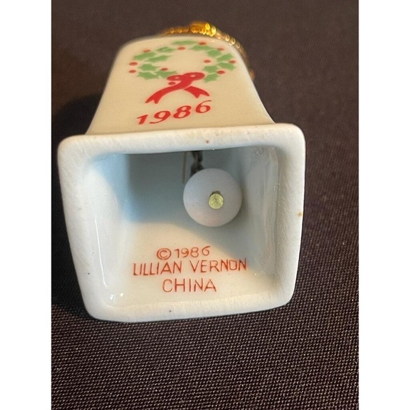 Vintage 4 sided Porcelain Christmas Bell 🔔 Lillian Vernon 1986 stocking wreath - Picture 7 of 15